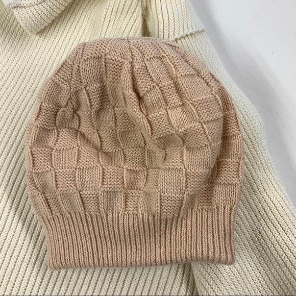 Muk Lucks Beanie Toboggan Reversible Winter Hat - Picture 5 of 10